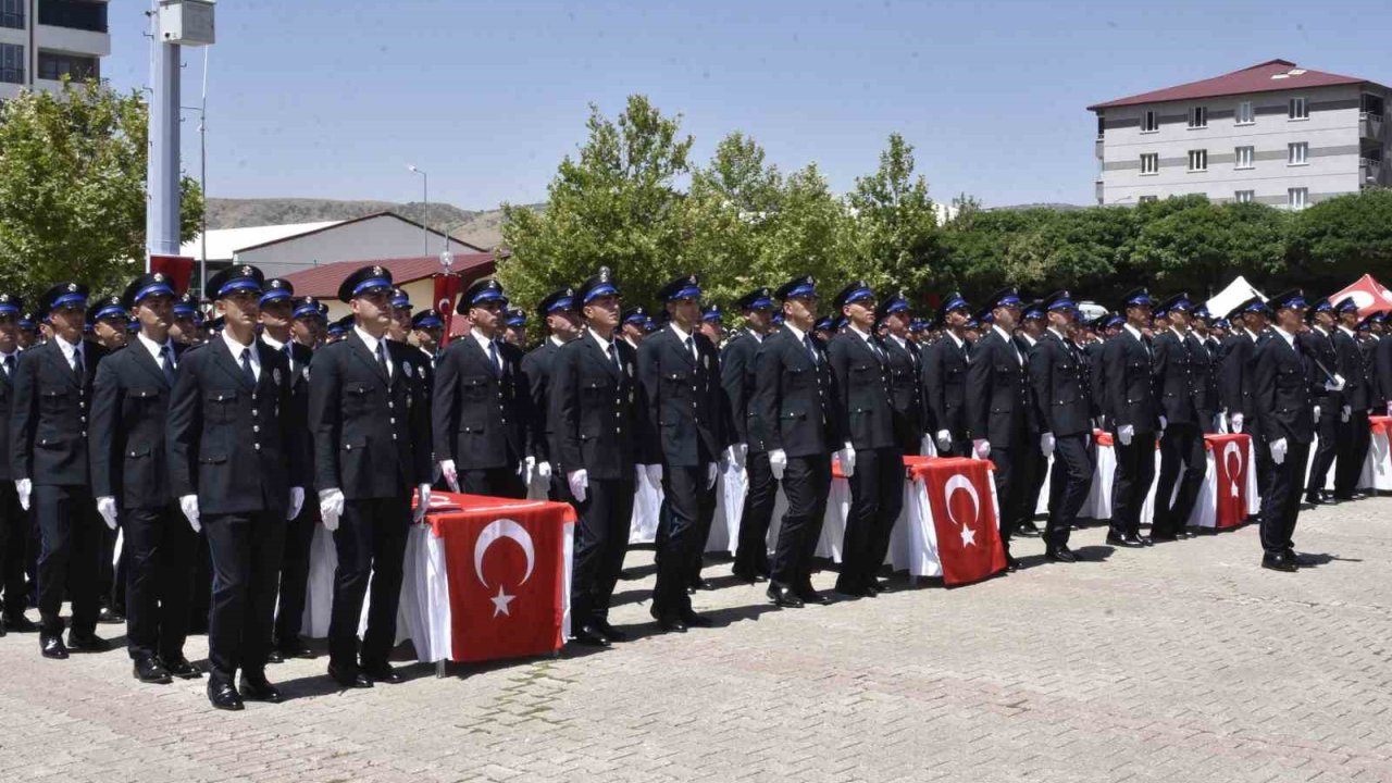 Bitlis Pomem’den 213 Yeni Polis Adayı Mezun Oldu