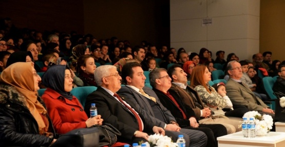 “Seddülbahir Yahya Çavuş” adlı tiyatro oyunu Bozüyük’te sahnelendi