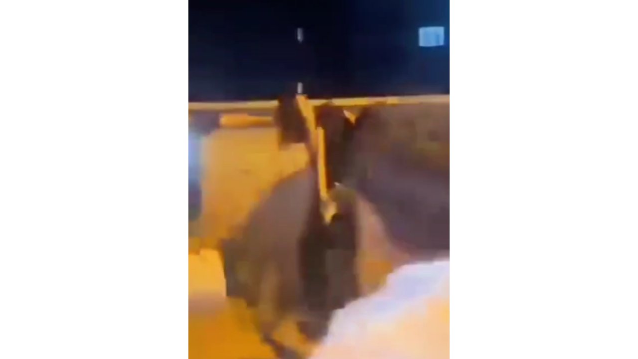 Eskişehir’de Dövülüp Kayda Alınan 14 Yaşındaki Çocuk Ve Annesi Konuştu