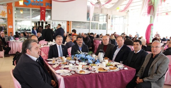 AK Parti STK’lara anayasa değişikliğini anlattı