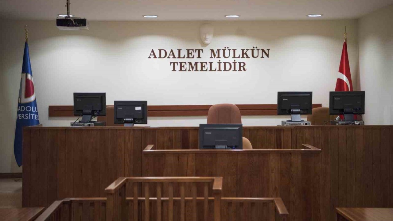 Anadolu Üniversitesi Hukuk Fakültesi, Türk Adalet Sistemine Nitelikli Mezunlar Kazandırıyor