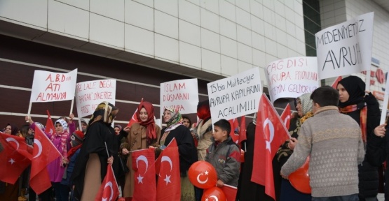 Tatvanlı kadınlardan Hollanda’ya tepki