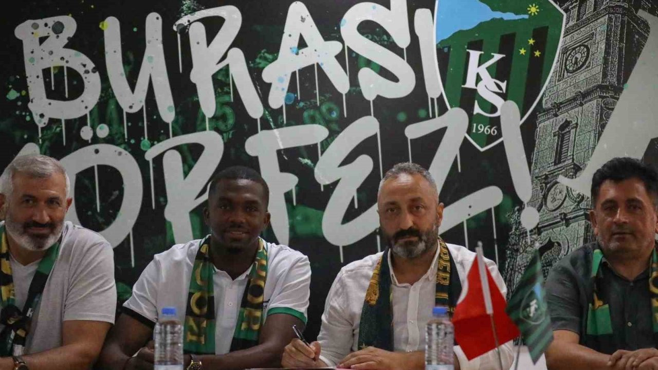 Anfernee Jamal Dijksteel Resmen Kocaelispor’da