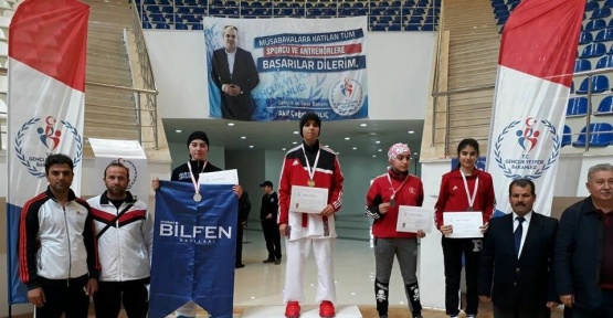 Bilfen’den 2 branşta, 4 madalya