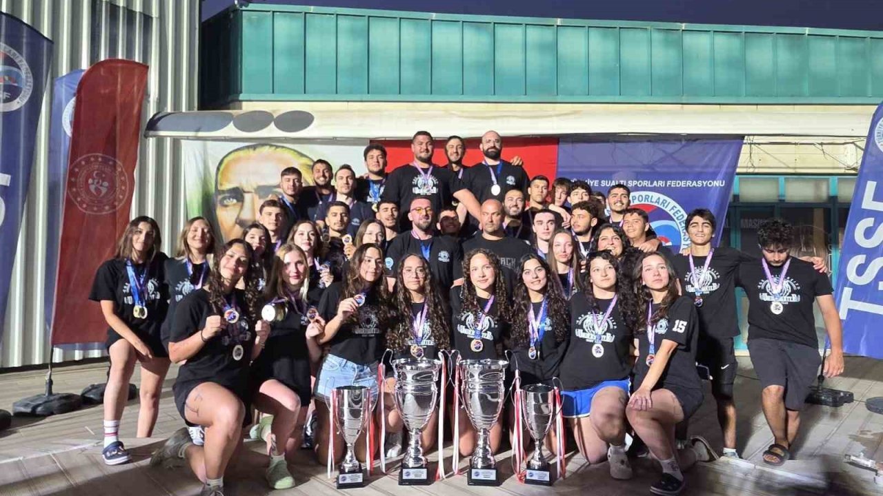 Ege Üniversitesi, Sualtı Ragbisi Türkiye Şampiyonası’nda Dörtte Dört Yaptı