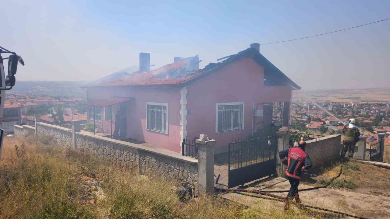 Anne Ameliyattayken Evde Bıraktığı Çocukların Yangın Çıkardığı İddiası