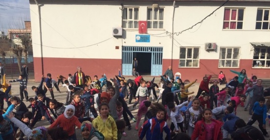 Adıyaman’da tüm öğrenciler derse spor yaparak başladı