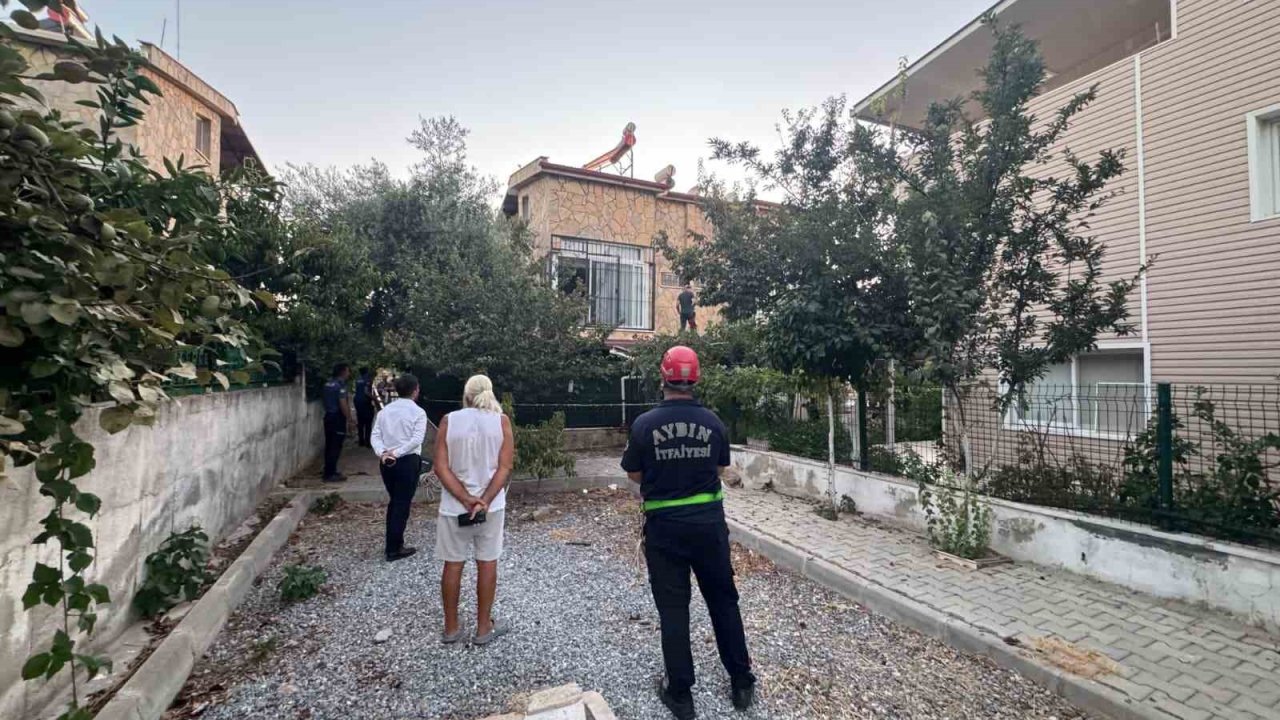 Tamir İçin Çıktığı Çatıdan Düşerek Öldü