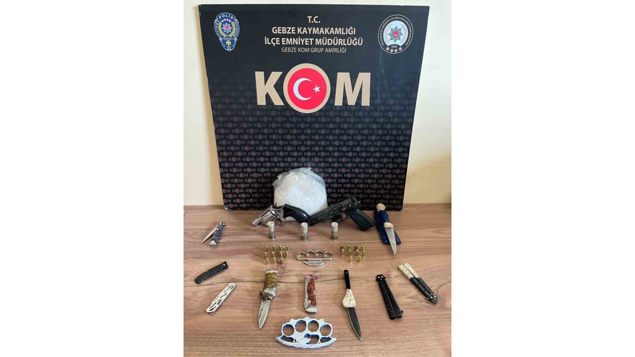 Kocaeli’de Kaçak Silah Ve Uyuşturucu Operasyonu: 7 Gözaltı