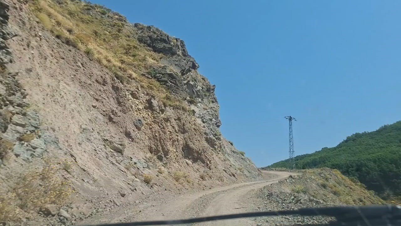 Vatandaşlar Yol Sorununa Çözüm İstedi