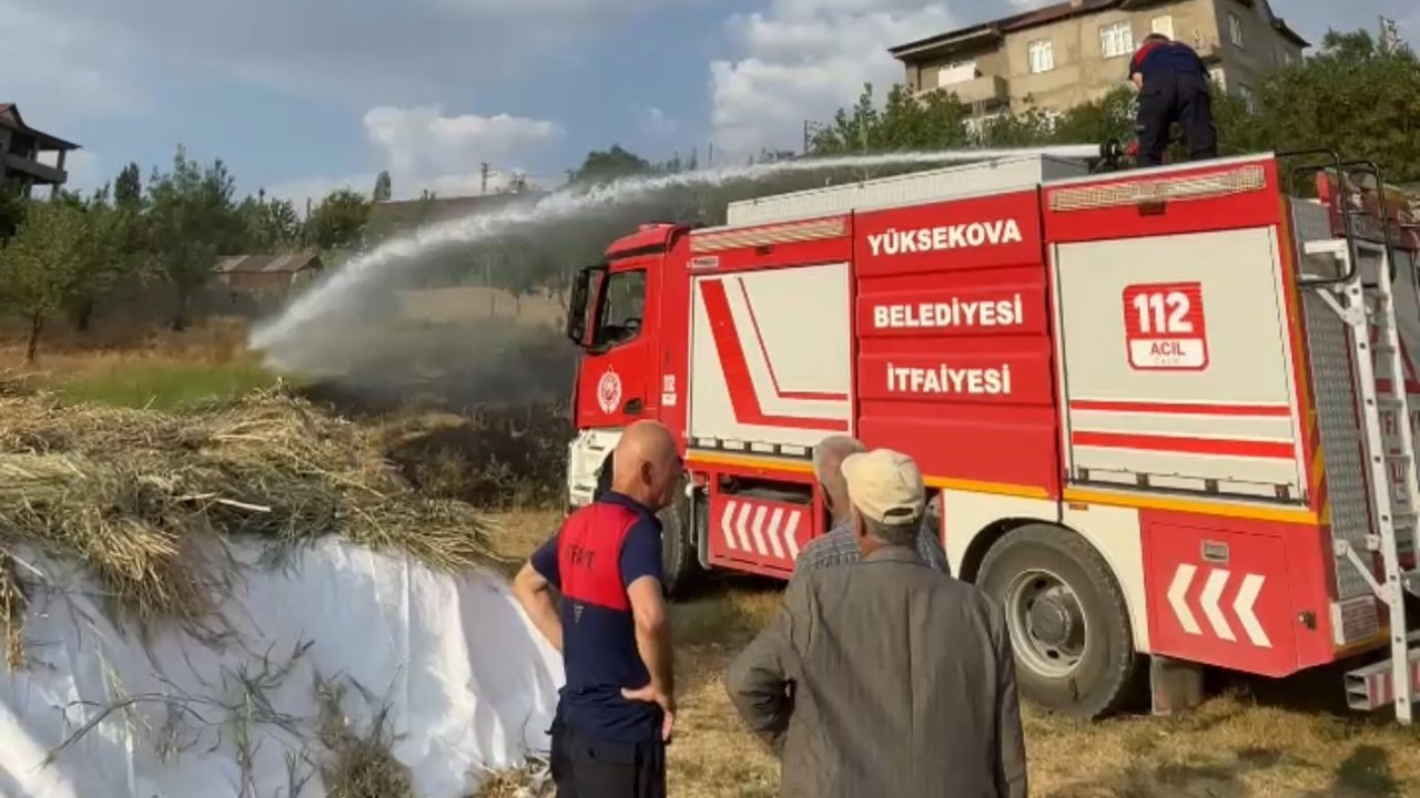 Yüksekova’da Çıkan Anız Yangını Söndürüldü