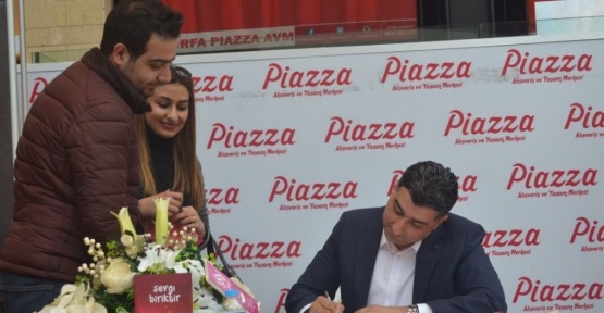 Şanlıurfalı Yazar Niyazi Kocadağ’dan Piazza’da imza günü