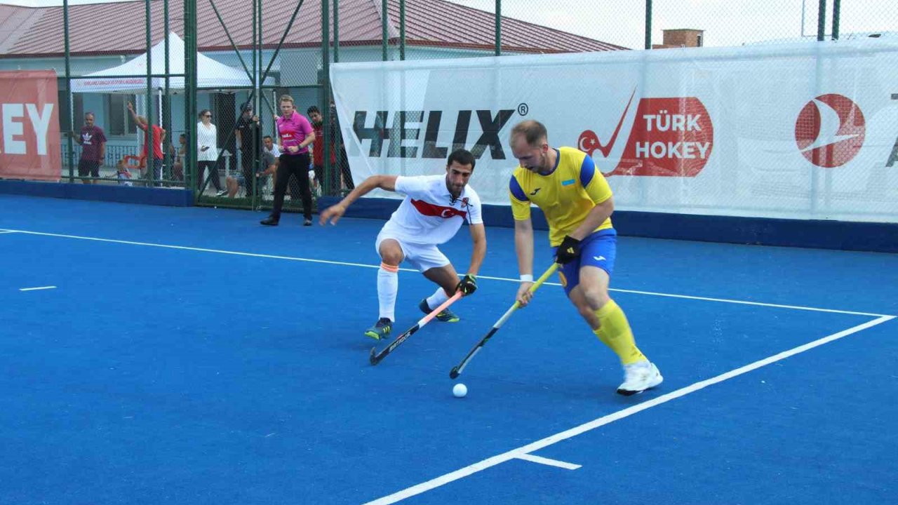 Açık Alan Hokeyi Erkekler Avrupa Şampiyonası 3’te Ukrayna Şampiyon Oldu