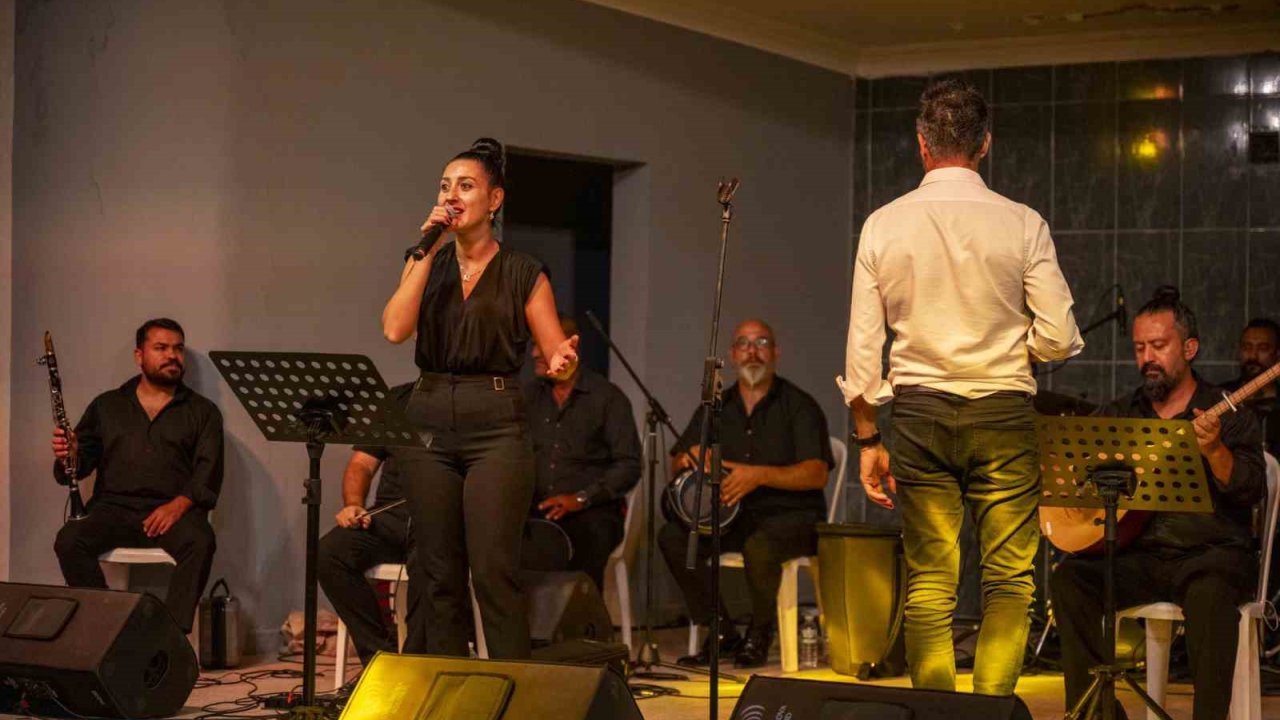 Mersin’de ’yaz Şenlikleri’ Başladı