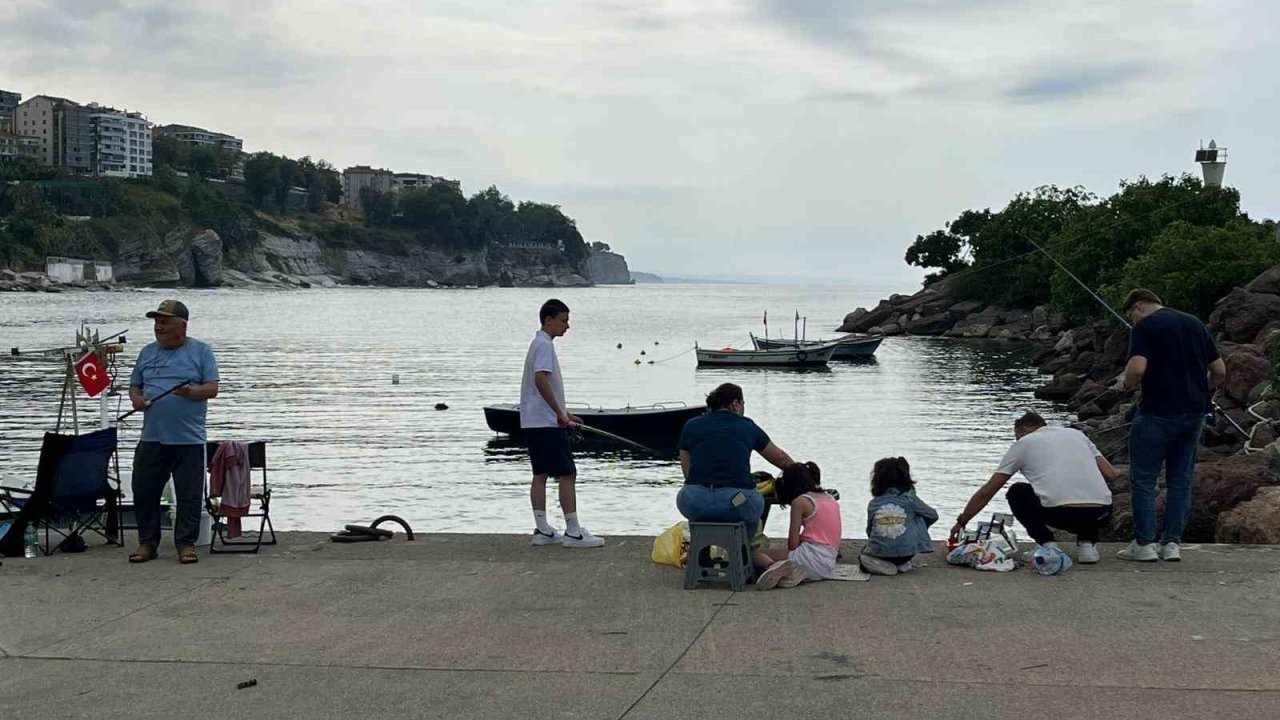 Akçakoca’da Olta Balıkçılığına Yoğun İlgi