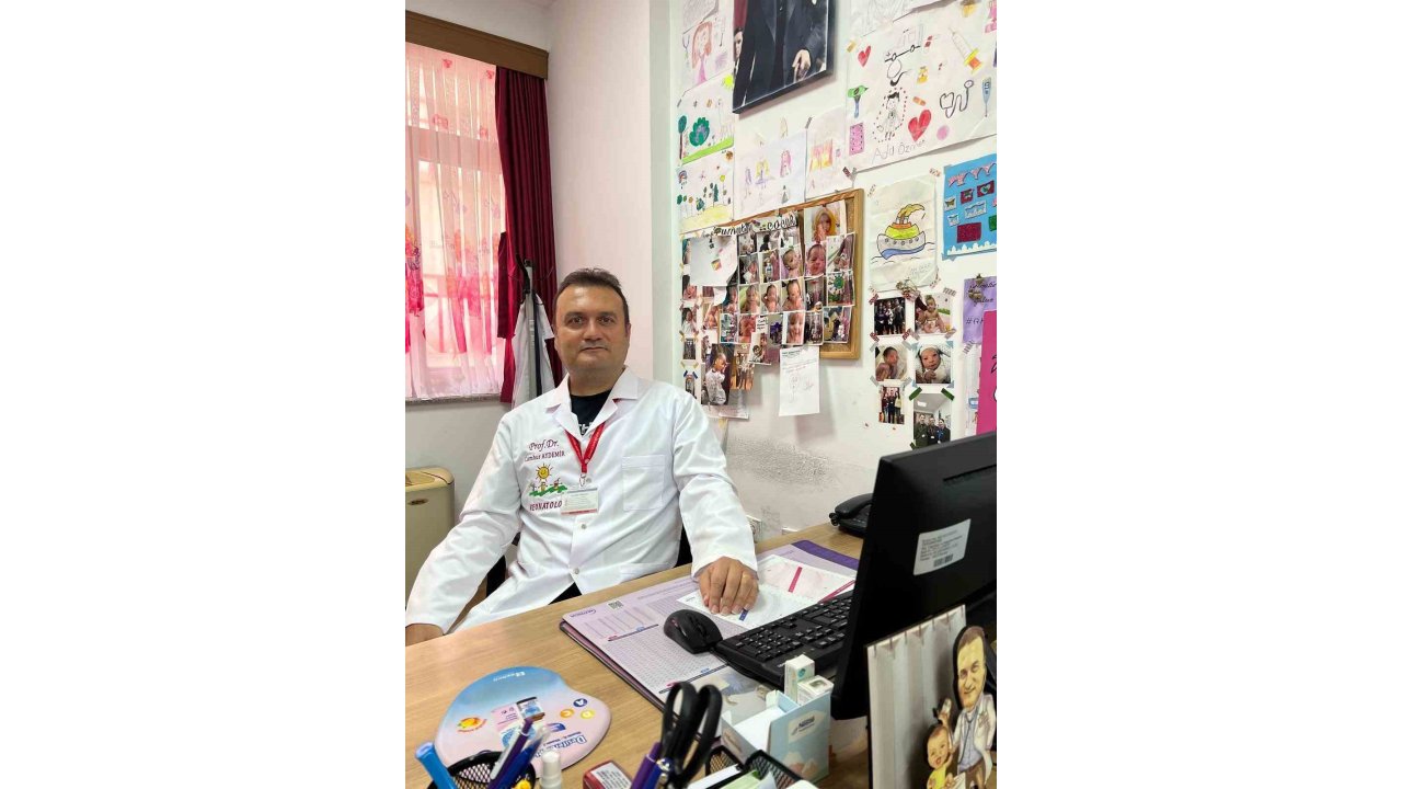 Prof. Dr. Cumhur Aydemir: