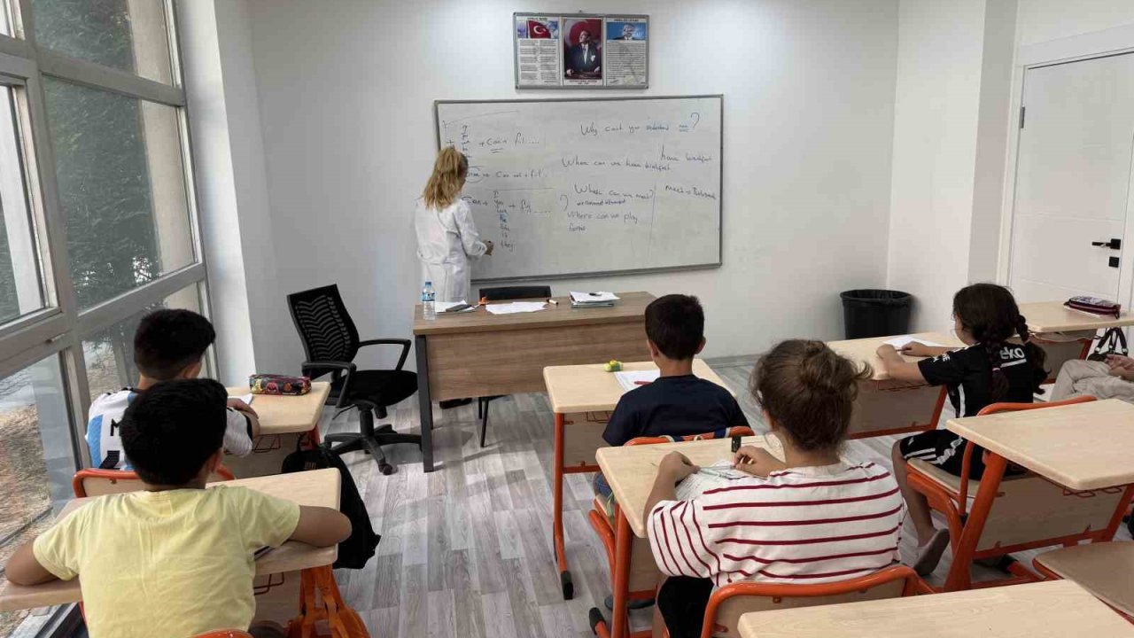 Solarkent Kültür Ve Sanat Merkezi Hizmete Hız Kesmeden Devam Ediyor