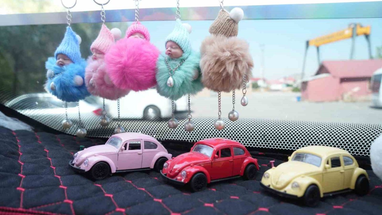 Muş’ta Oyuncaklı Otobüse Yoğun İlgi