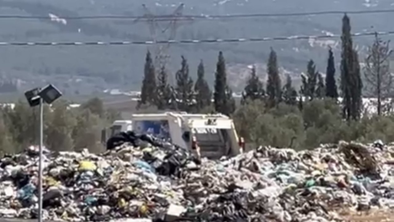 Kemalpaşa’da Çöp Dağları Oluştu