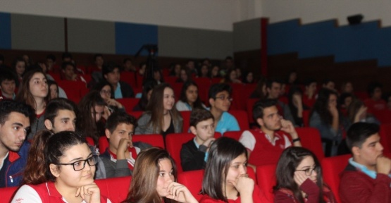 Prof. Dr. Özgün’den öğrencilere meslek seçimi uyarısı