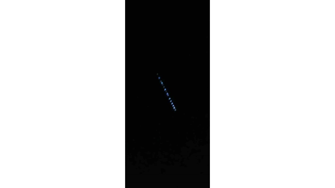 Elon Musk’ın ‘Starlink Uydu Zinciri’ Erzincan Semalarında Görüldü