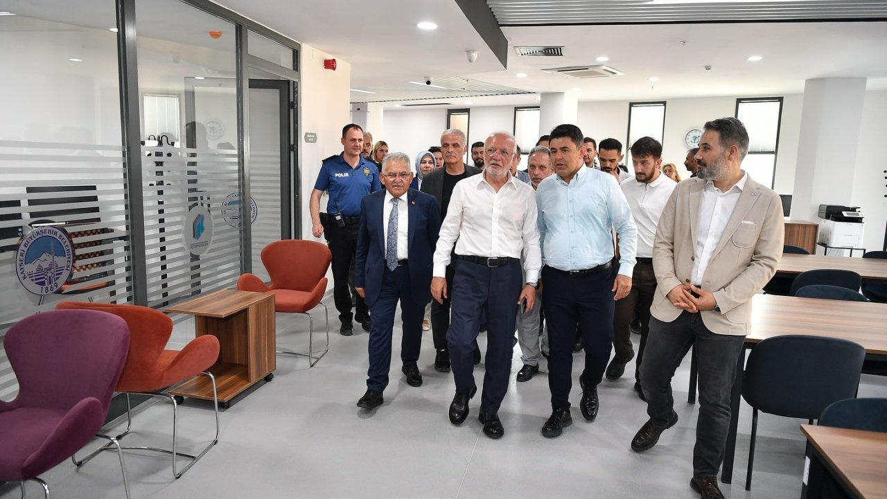 Büyükşehir’in 110 Milyon Tl’lik Talas Mevlana Sosyal Yaşam Merkezi Tanıtıldı