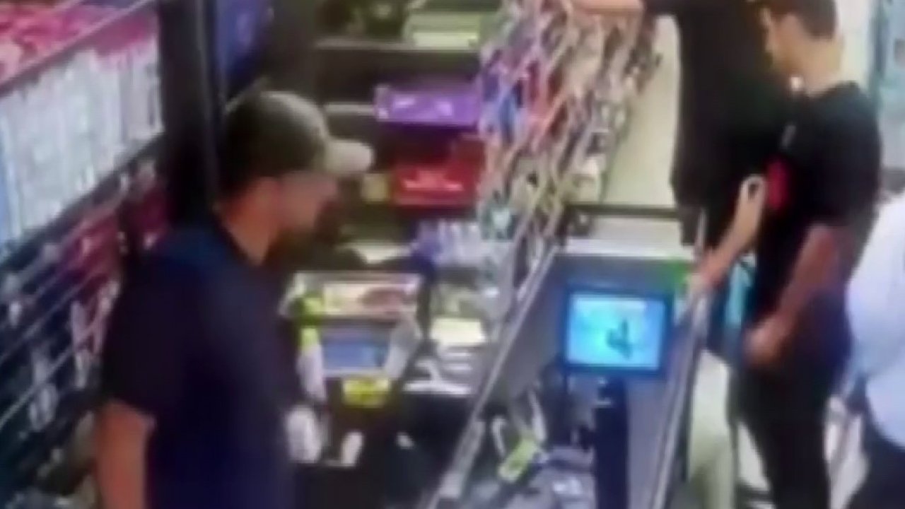 Elindeki Bıçakla Marketi Soyup Kayıplara Karıştı