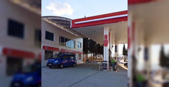 Besni’de petrol istasyonundan para çalan hırsız yakalandı