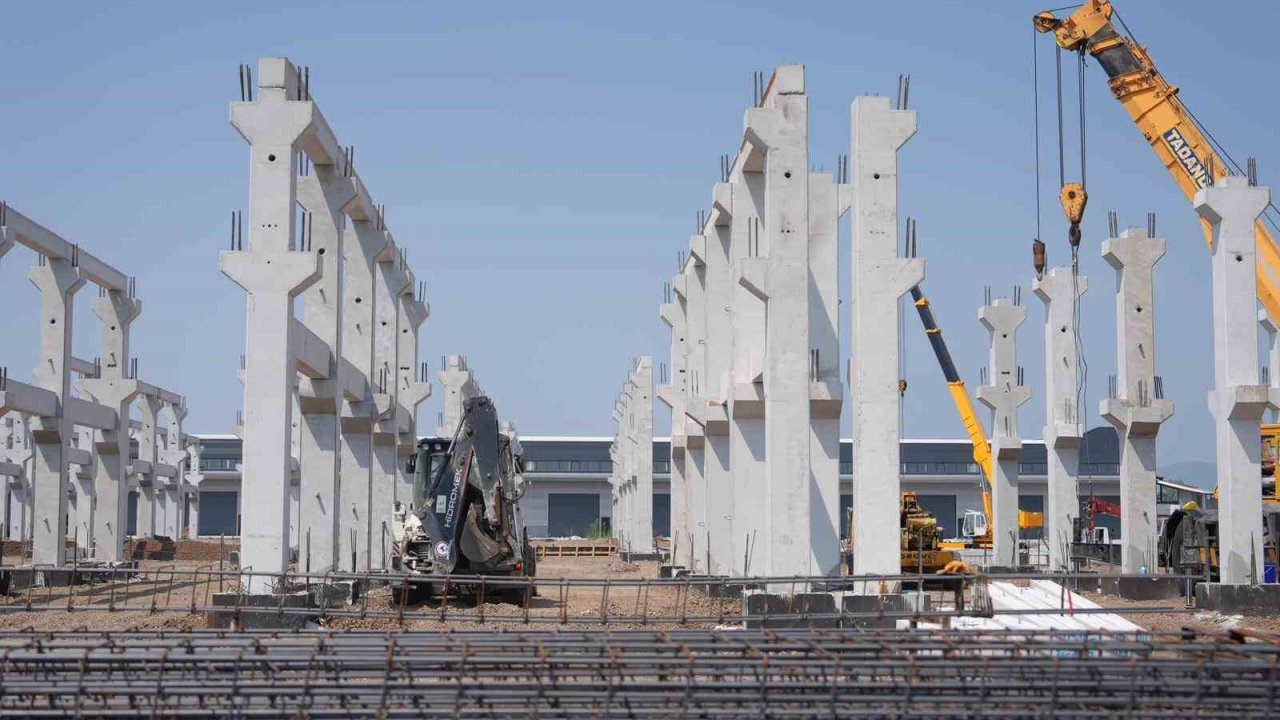 Sanayi Sitesi Hızla İlerliyor