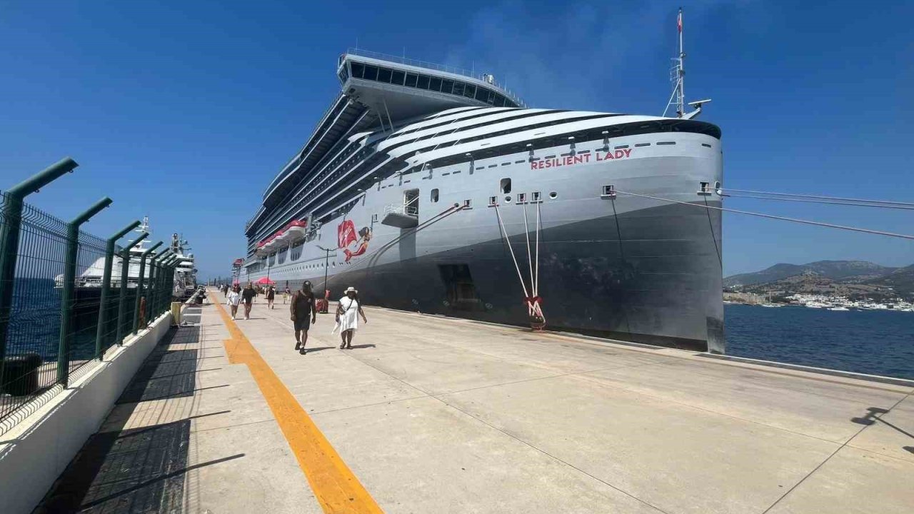 Bodrum’a 2 Bin 577 Yolcu Getirdi