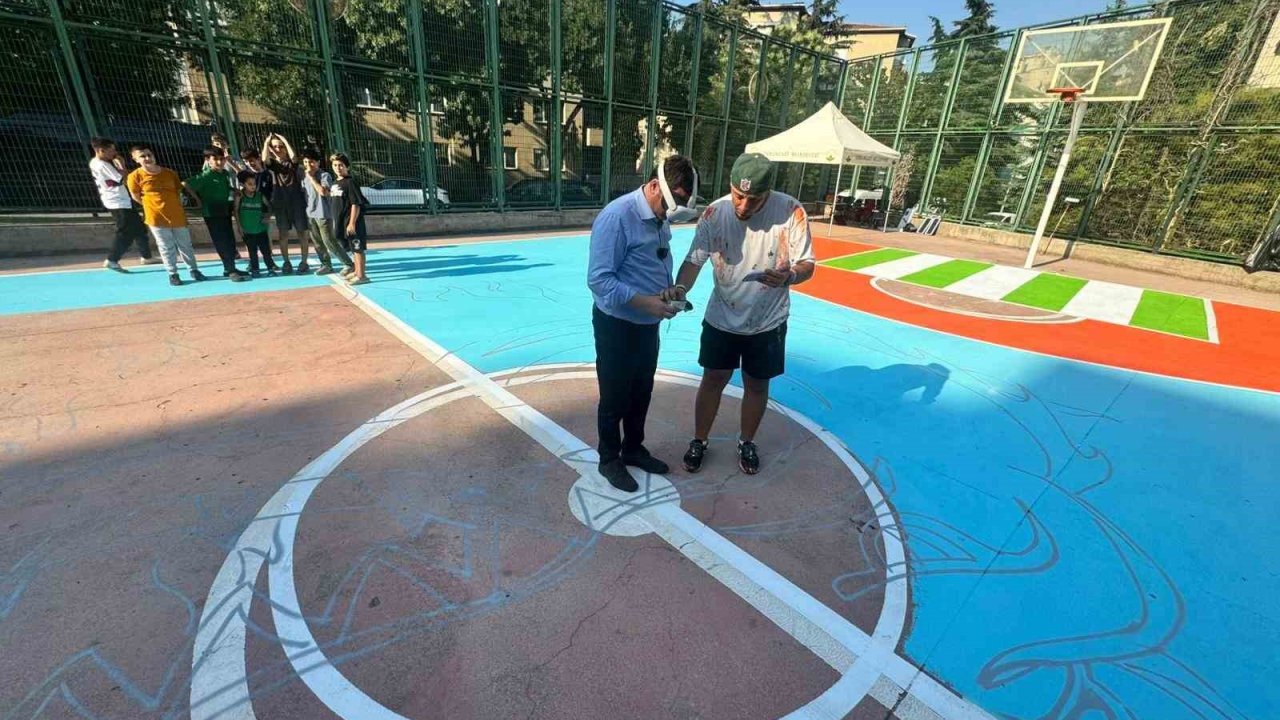 Basketbol Sahaları Liselilerin Tasarımlarıyla Güzelleşiyor