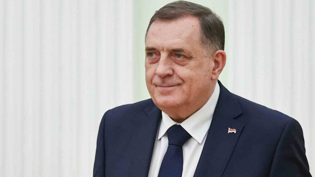 Bosna Hersek Seçim Komisyonu, Sırp Cumhuriyeti Lideri Dodik’in Görevden Alınmasına Karar Verdi