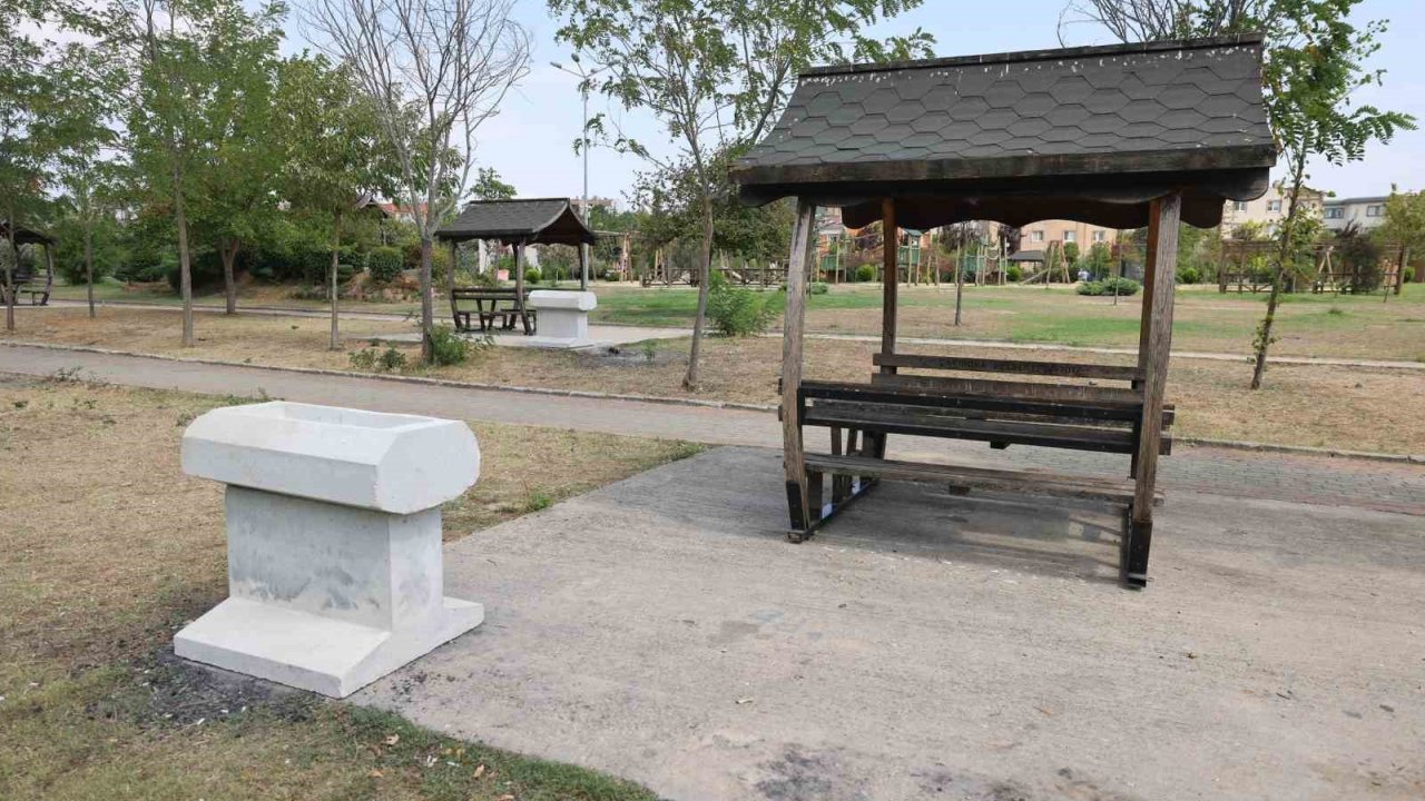 Çayırova’da Mesire Alanları Ve Parklar Yenileniyor