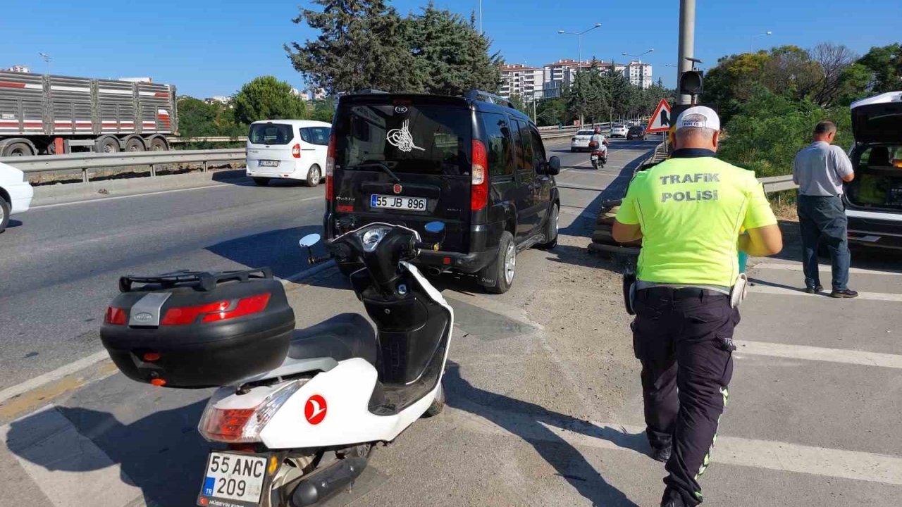 Samsun’da Motosiklet Hafif Ticari Araca Çarptı: 2 Yaralı