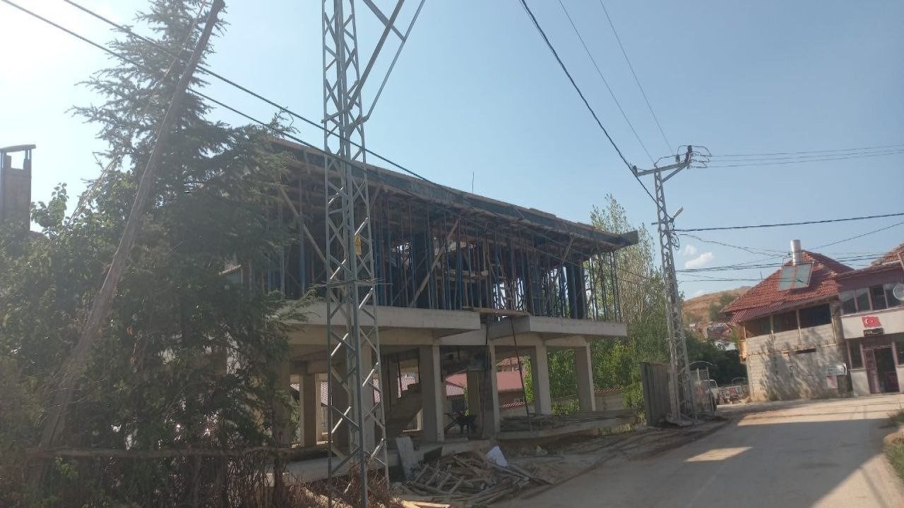 Isparta’da Elektrik Akımına Kapılan İnşaat Ustası Hayatını Kaybetti