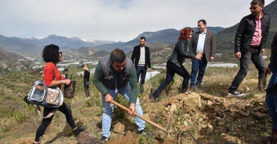 Anamur’da Nevruz ve Ormancılık Günü fidan dikilerek Kutlandı