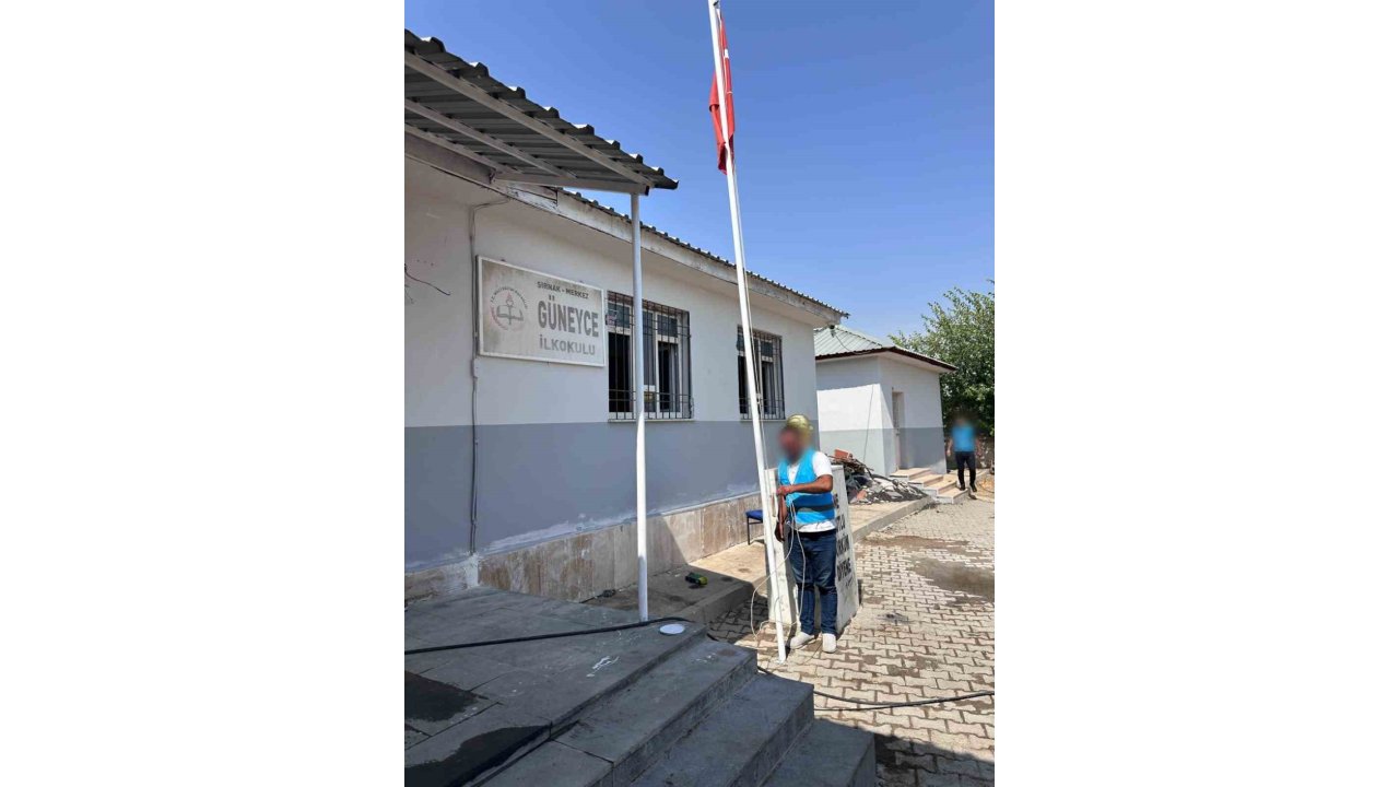 Şırnak’ta Köy Okulu Yükümlüler Eliyle Yenilendi