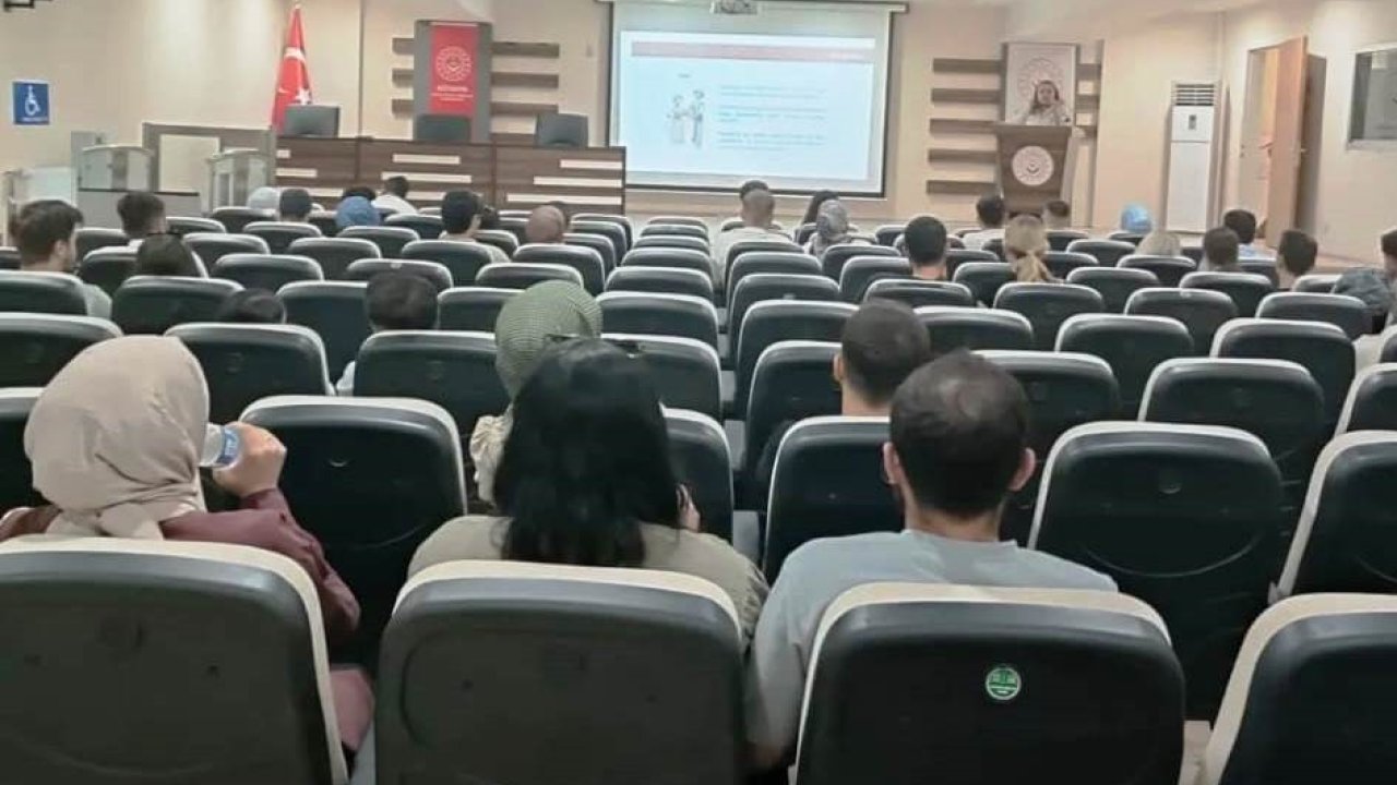 Kütahya’da Evlilik Kredisinden Yararlanacak Genç Çiftlere Evlilik Öncesi Eğitim