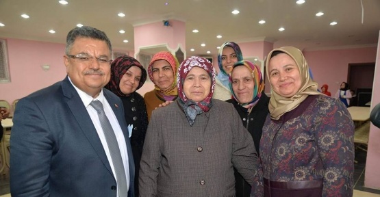 Başkan Yağcı, Pelitözü Mahallesinde referandum çalışması yaptı