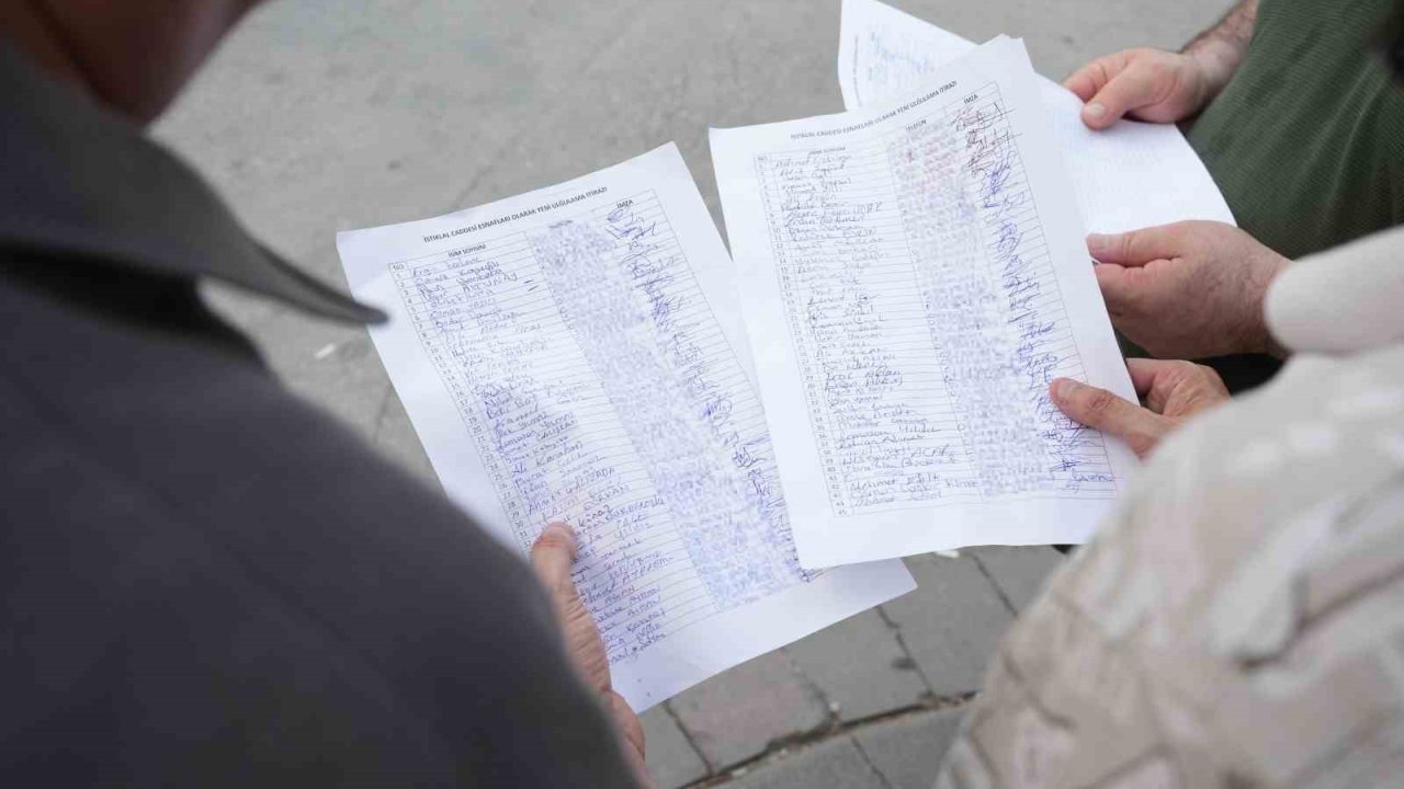 Denizli Büyükşehre Karşı İmza Toplayan Esnaf: