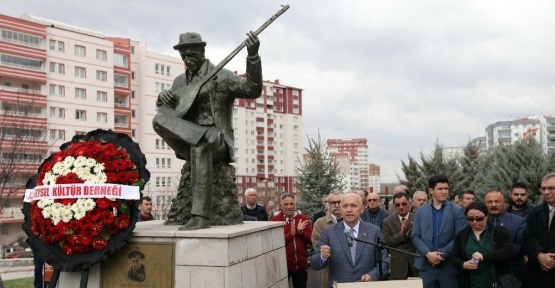 Aşık Veysel Yenimahalle’de anıldı