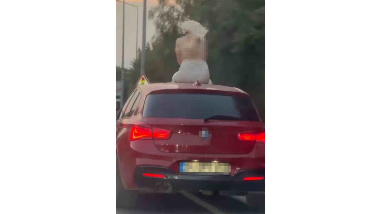 Çeşme’de Otomobil Sunroofunda Twerk Dansı Adliyelik Oldu