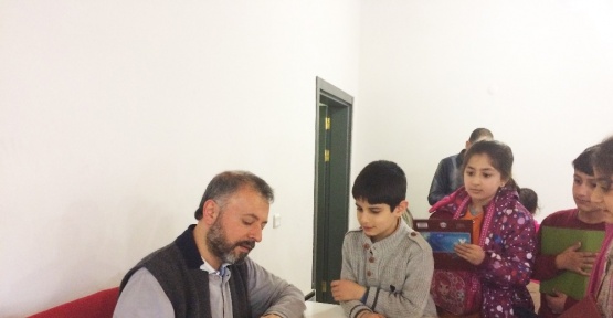 Beyoğlu’nda çocuklar sevdiği yazarlarla buluşuyor