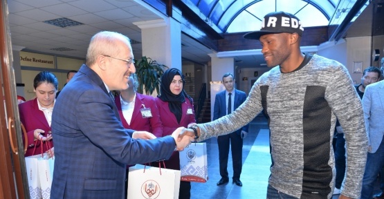 Kafaoğlu’ndan Balkes’e moral yemeği