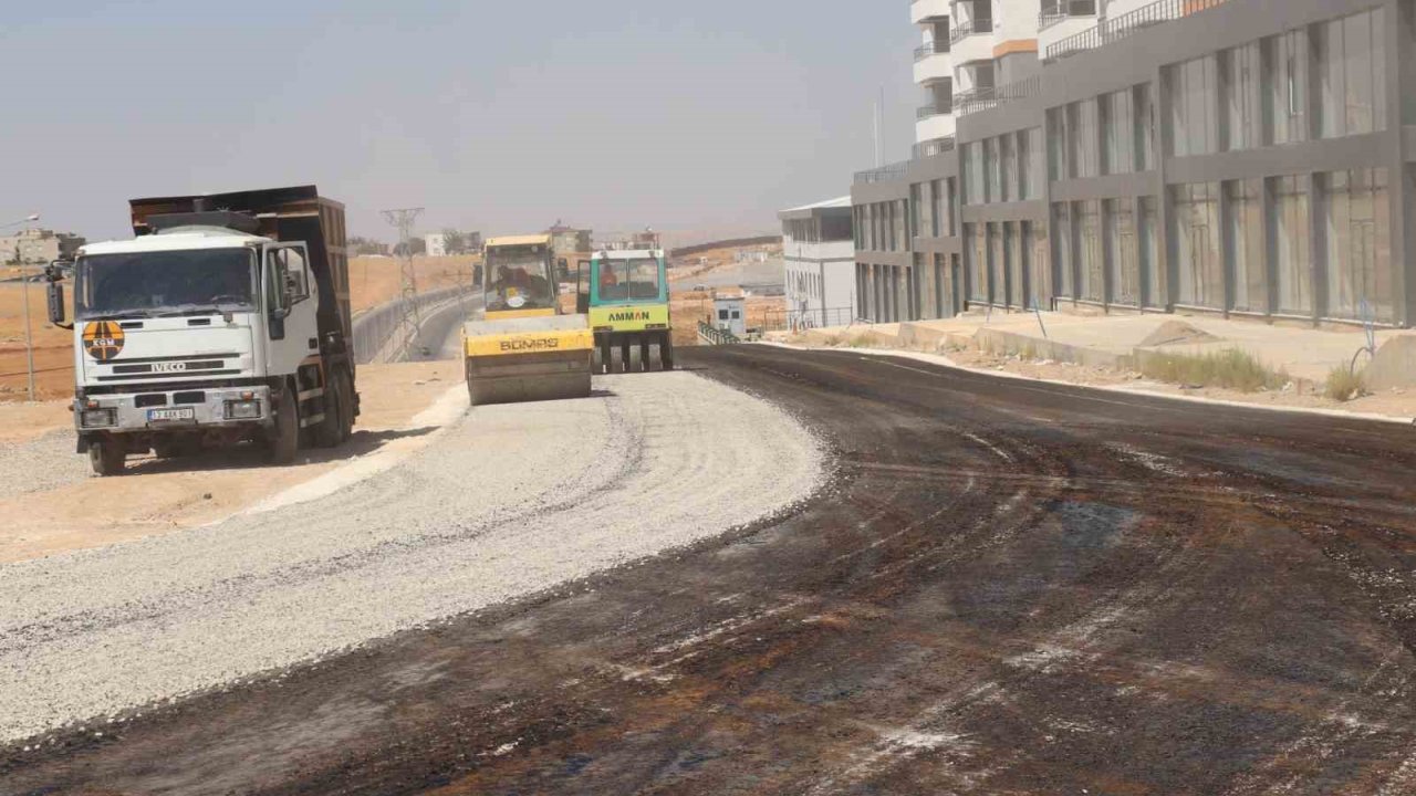 Siirt’te Asfalt Çalışmaları Tüm Hızıyla Sürüyor