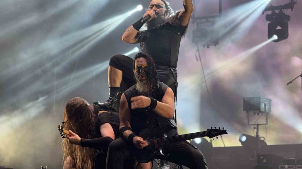 Hayko Cepkin İlk Kez Memleketinde Konser Verdi