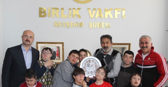 Özel Eğitim Uygulama Merkezi, Birlik Vakfı Başkanı Leblebici’yi ziyaret etti