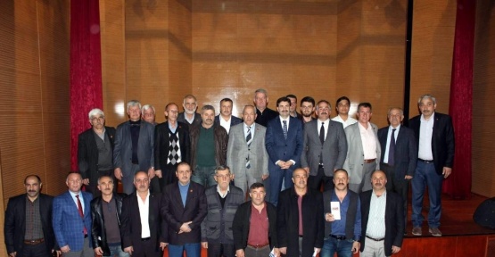 Ayhan Sefer Üstün muhtarlar ile bir araya geldi
