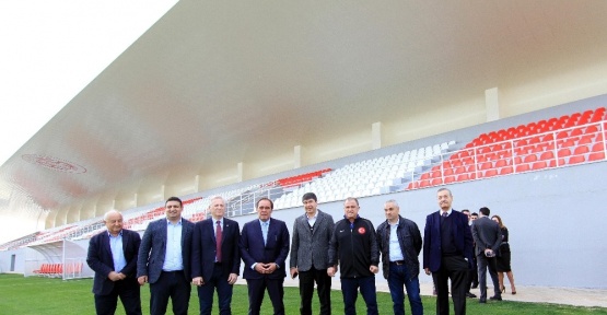 Demirören ve Terim’den Antalyaspor tesislerine ziyaret