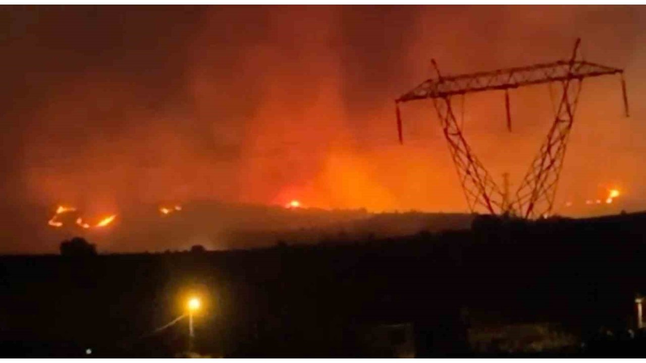 Manisa’daki Orman Yangınına Müdahale Sürüyor